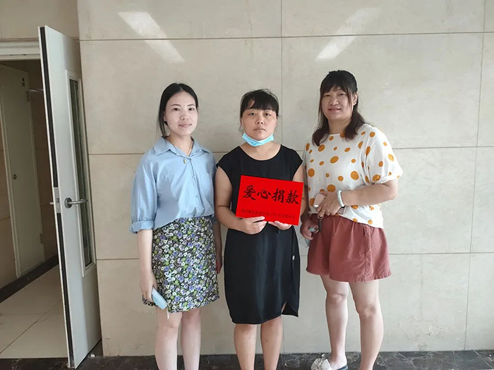 暖心慰問(wèn)，進(jìn)行中
